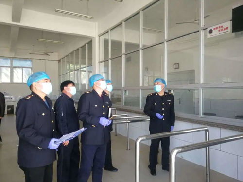 復學首日 市場監(jiān)管系統(tǒng)織密校園食品安全與勞動防護用品銷售保障網(wǎng)